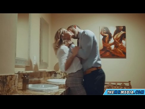 ❤️ Xa i-blonde ene-busty ikuhenda kwindlu yangasese yoluntu Amanyala kwi-xh.tukifporno.ru ❌️❤